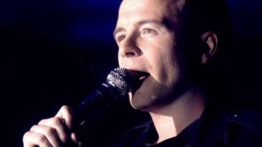 Westlife - Uptown Girl (Live from The O2)